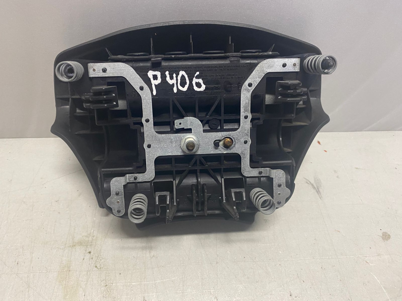 Peugeot 406 Подушка безопасности в рулевое колесо Peugeot 406 1999-2004  4112GT