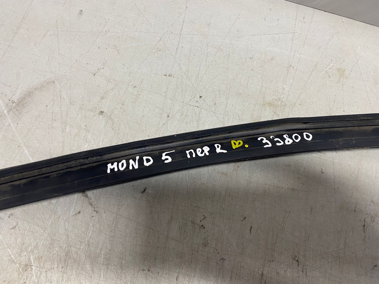 Ford Mondeo V Уплотнитель стекла двери передний правый (ХРОМ) Ford Mondeo 5 2015-2022 DS7Z5421596A ; 5286264