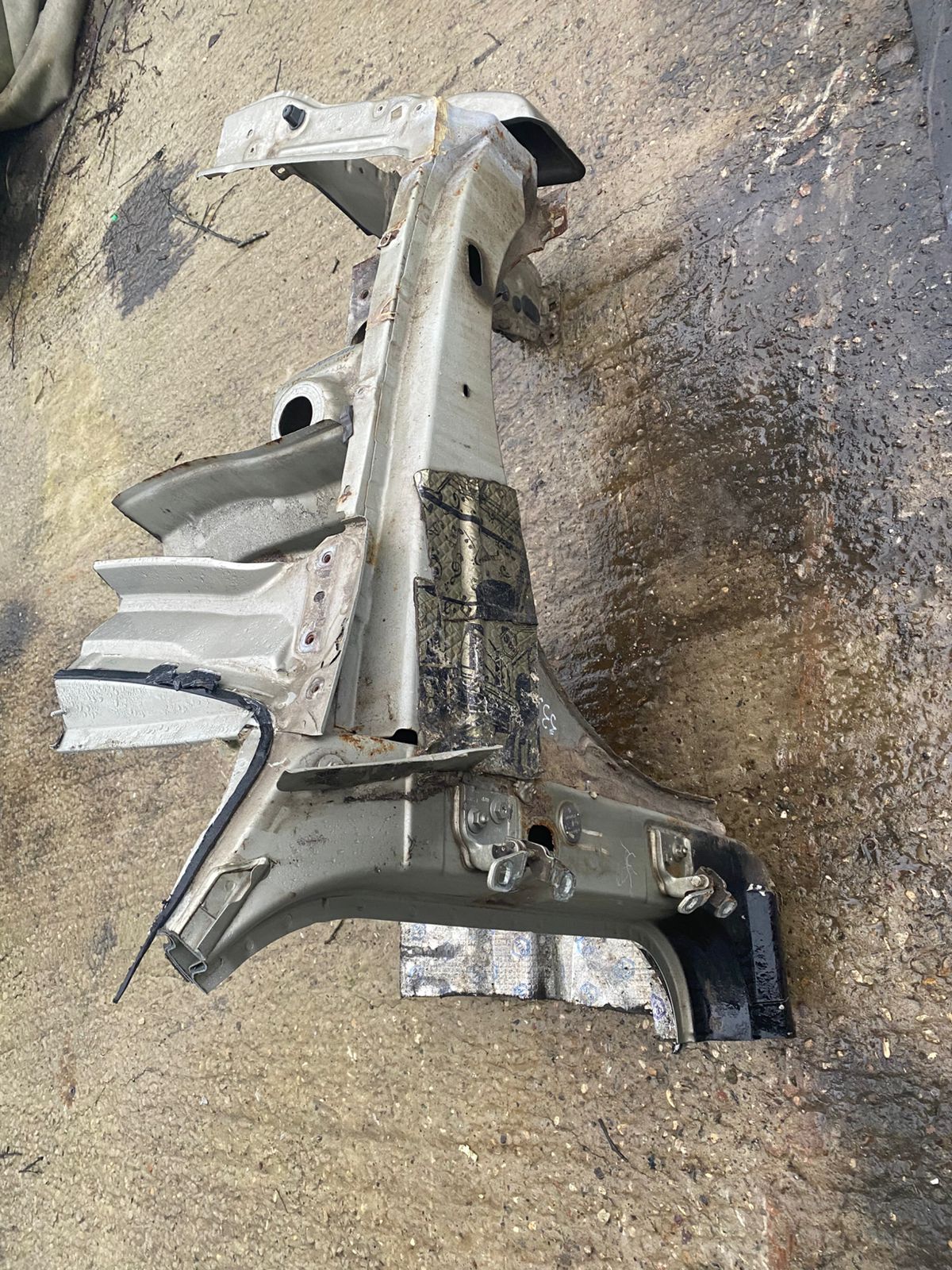 Лонжерон передний правый Renault Logan 2005-2014 641006141R