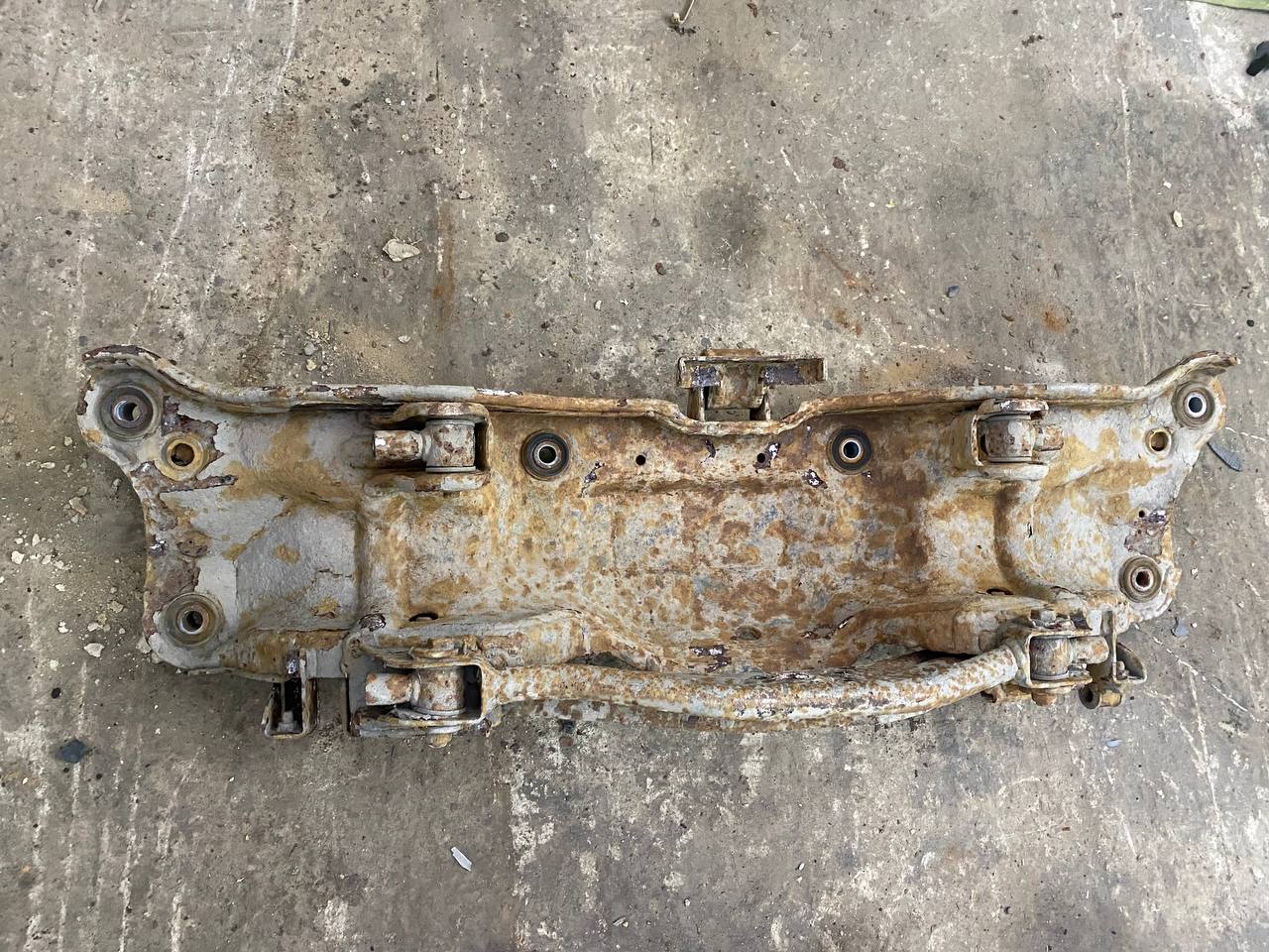 Suzuki Liana Балка задней подвески Suzuki Liana 4WD 2001-2007  4671054G20