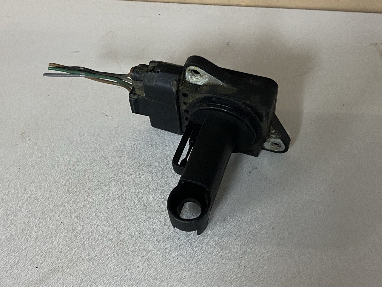 Suzuki Liana Расходомер ДМРВ Suzuki Liana; Mazda; Lexus; Land Rover; Mitsubishi 1974002230 1380063J00