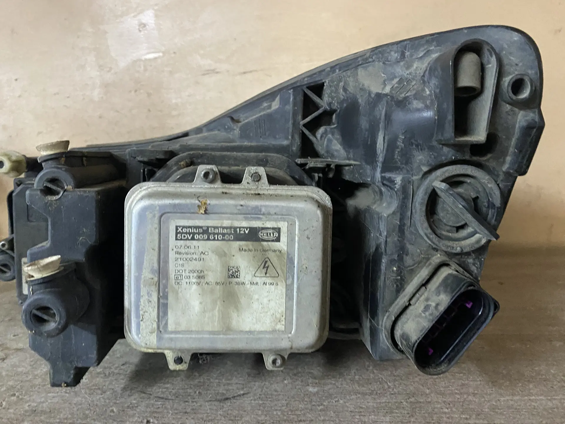 Skoda Octavia (A5 1Z-) Фара правая адаптивная в сборе Skoda Octavia A5 1Z 2008-2013 1Z1941018T