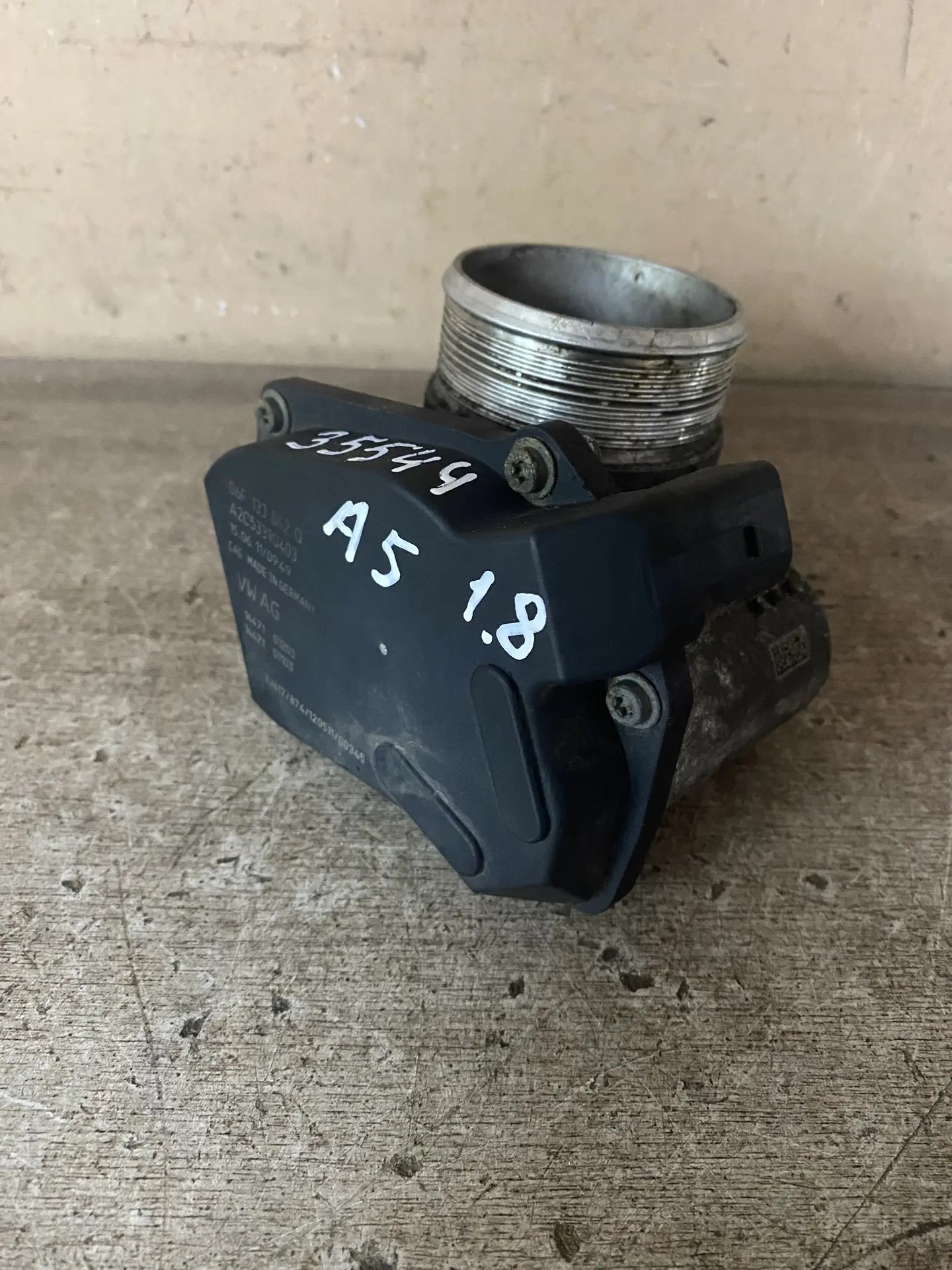 Audi A4 [B8] (2010-2015) Заслонка дроссельная Skoda Octavia A5; Tiguan; Passat B6; Audi A4 B8 06F133062G; 06F133062T; 06F133062J; 06F133062AG 06F133062Q