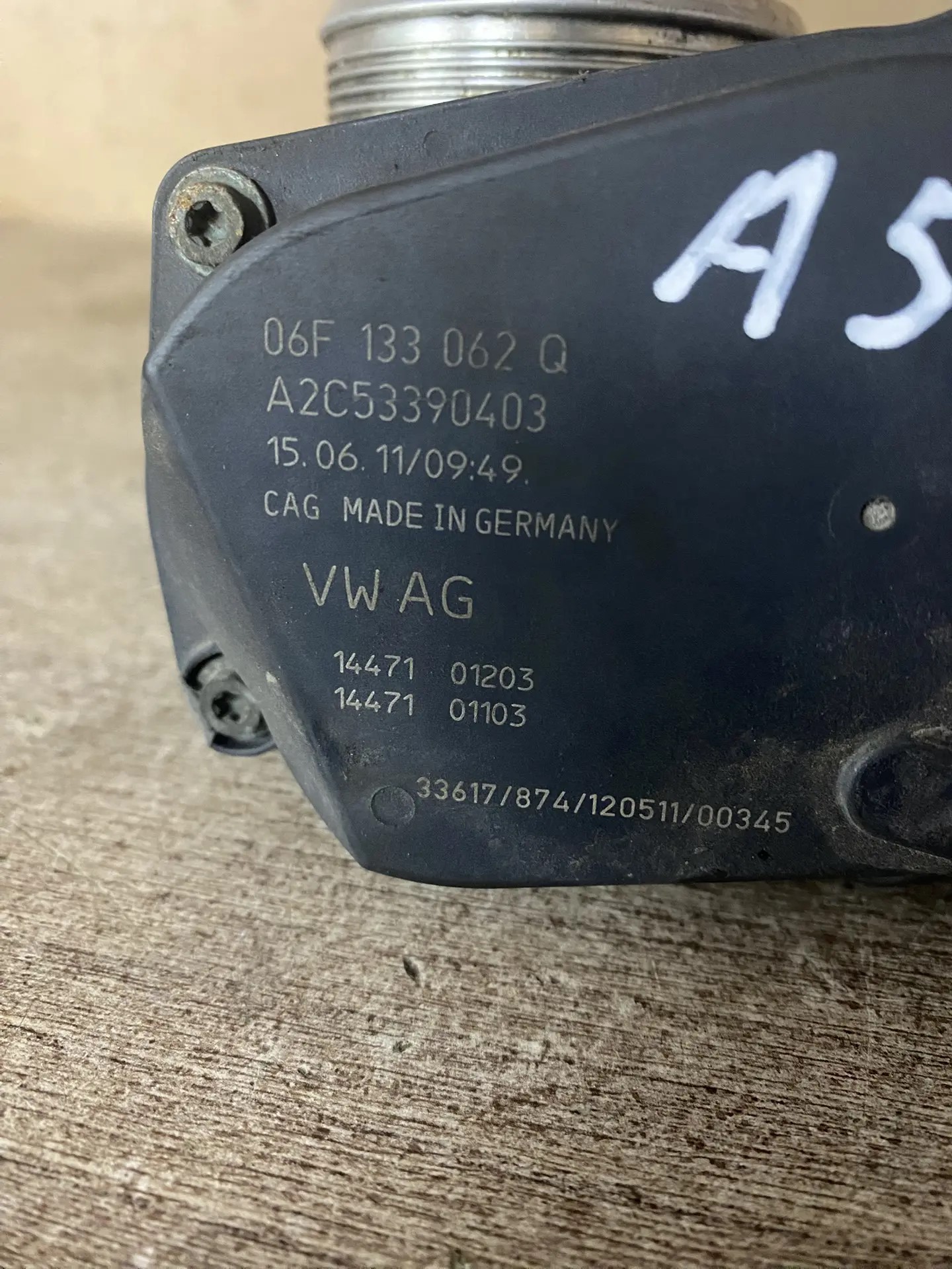 Audi A4 [B8] (2010-2015) Заслонка дроссельная Skoda Octavia A5; Tiguan; Passat B6; Audi A4 B8 06F133062G; 06F133062T; 06F133062J; 06F133062AG 06F133062Q