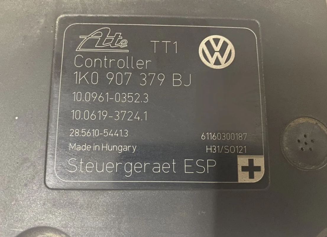 Skoda Octavia (A5 1Z-) Блок ABS Skoda Octavia A5 2009-2013 1K0614517DEBEF; 1K0614517DE 1K0907379BJ