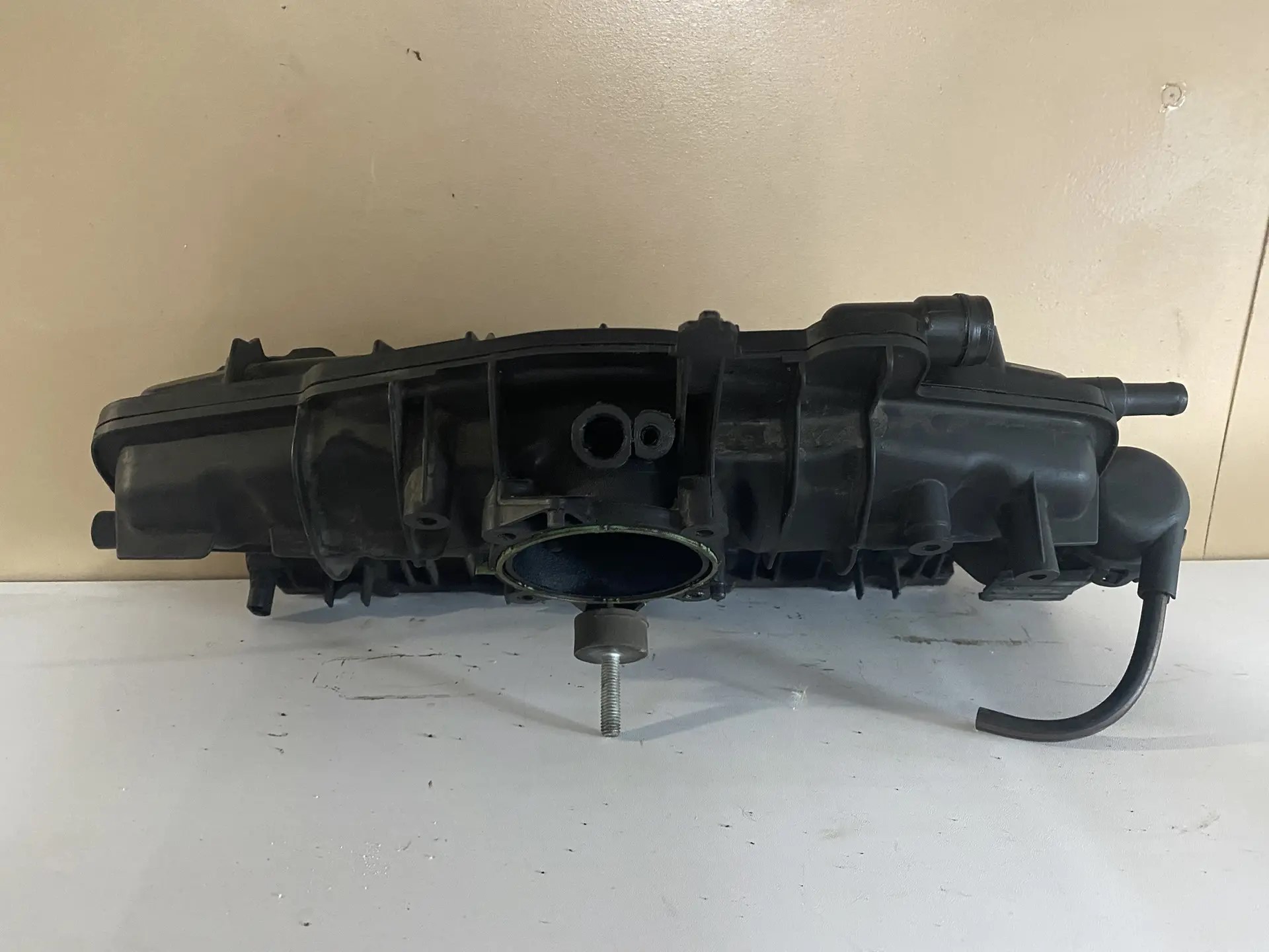 Skoda Octavia (A5 1Z-) Коллектор впускной Skoda Octavia A5; VW Tiguan; Passat B7; CC; TT; Seat Leon 06J133185DE;  06J133201BD