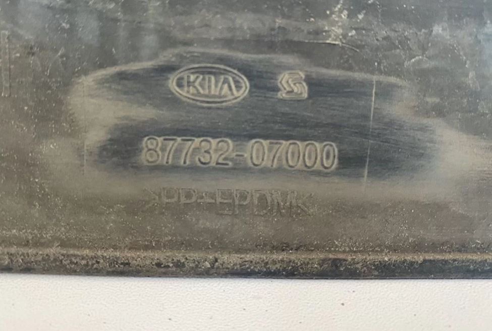 Kia Picanto Молдинг двери задней правой Kia Picanto 2004-2011 8773207000