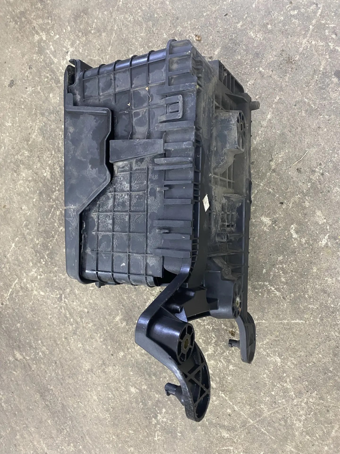 Корпус аккумулятора в сборе Skoda Octavia A5, 1K0915333H; 3C0915443A; 3C0915335; 3C0915336A