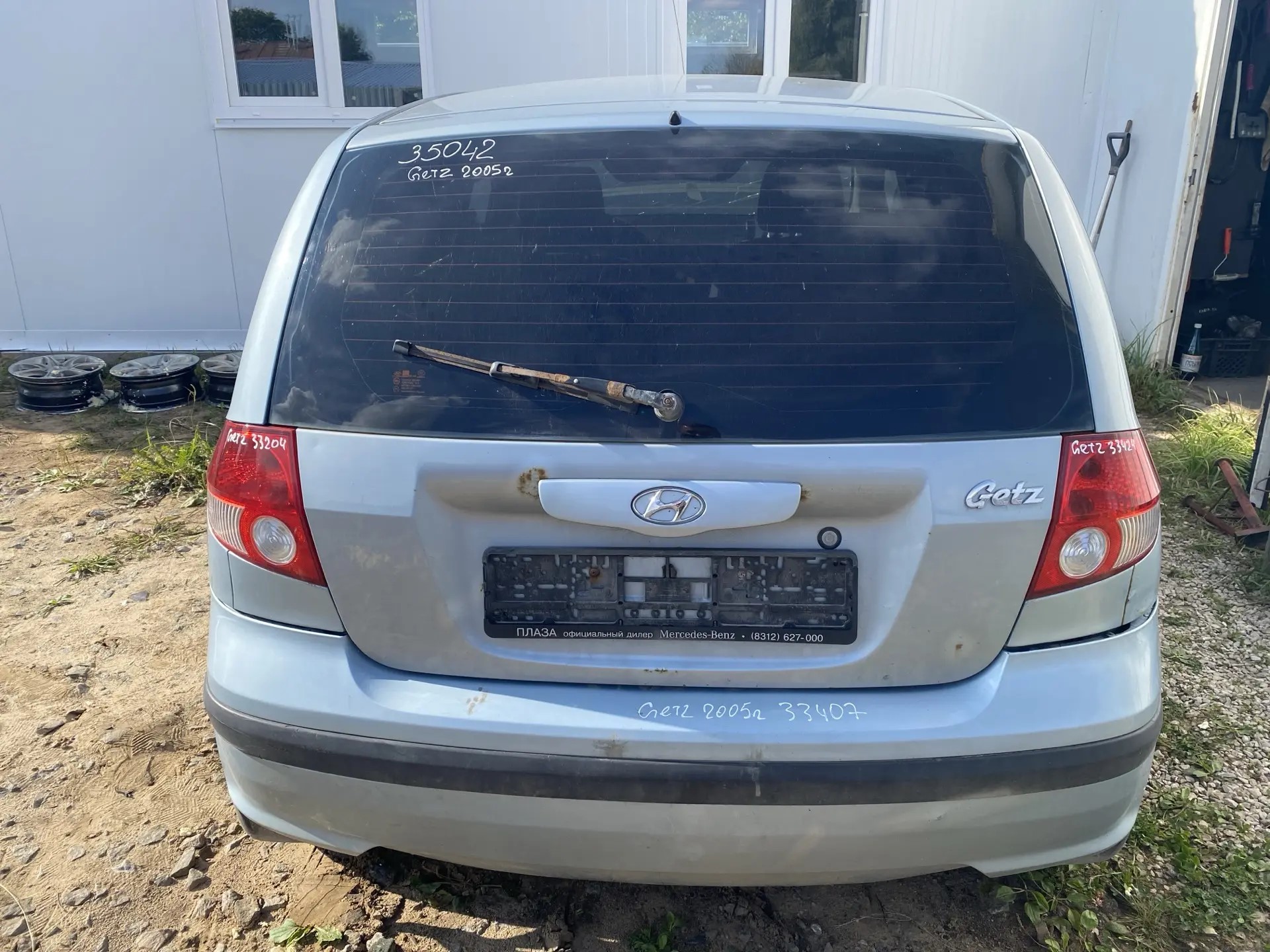 Hyundai Getz Крышка багажника со стеклом Hyundai Getz 2005; Дверь багажника со стеклом Hyundai Getz 2005 (цена за голую крышку со стеклом) 737001C010