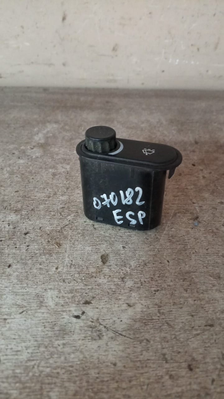 Daewoo Espero Кнопка Espero 1991-1999 (РЕГУЛИРОВКИ ПАУЗЫ СТЕКЛООЧИСТИТЕЛЕЙ)