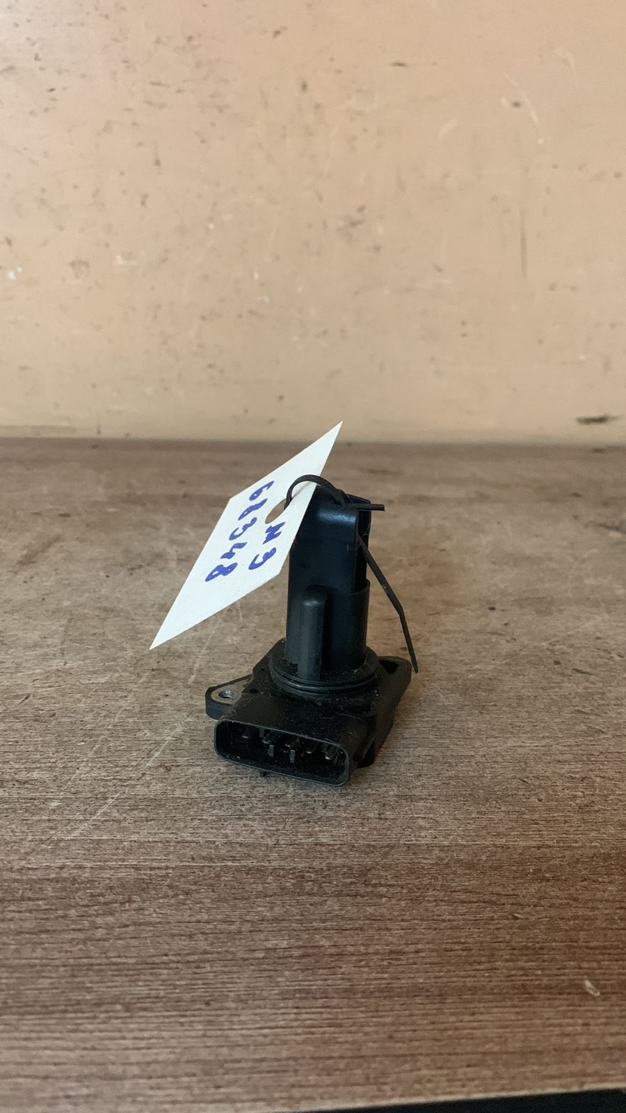 Расходомер воздухе (массметр) Mazda 3 (BK) 2002-2009;RX 300 1998-2003;XC90 2002>;Camry CV3 2001-2006;V70 2001-2006;Discovery III 2004-2009;S80 1998-2006;Land Cruiser (90)-Prado 1996-2002;Avensis I 1997-2003;Mazda 5 (CR) 2005-2010 (; 1.6i 16V DOH