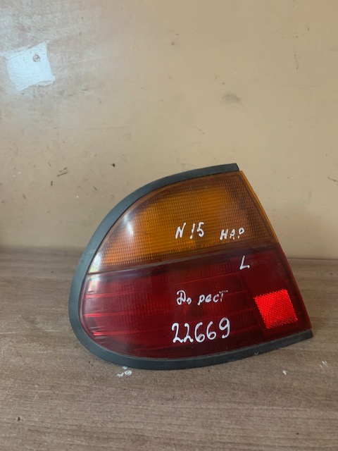 Nissan Almera N15 Фонарь задний наружный левый NISSAN ALMERA N15 95> (mod. SED)