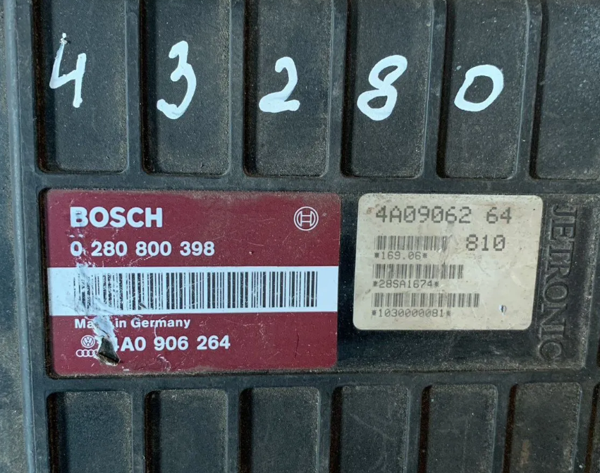 Audi 80-90 [B4] Блок управления двигателем 100 [C4] 1991-1994;A6 [C4] 1994-1997;80/90 [B4] 1991-1994 (BOSCH ;2.3 i AAR)  0280800398 4A0906264