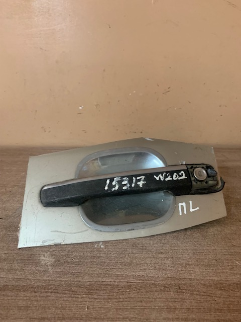 Mercedes Benz W202 Ручка двери передней наружная левая для Mercedes Benz W202 1993-2000