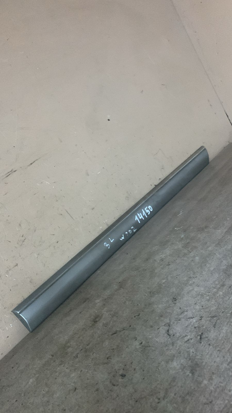 Молдинг задней левой двери для Mercedes Benz W202 1993-2000  (СЕДАН) A2026909762