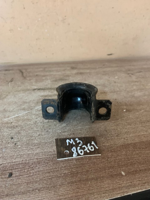 Mazda Mazda 3 (BK) Кронштейн крепления переднего стабилизатора Mazda 3 (BK) 2002-2009 (И ЗАДНЕГО BP4K28155D BP4K-28-155D)