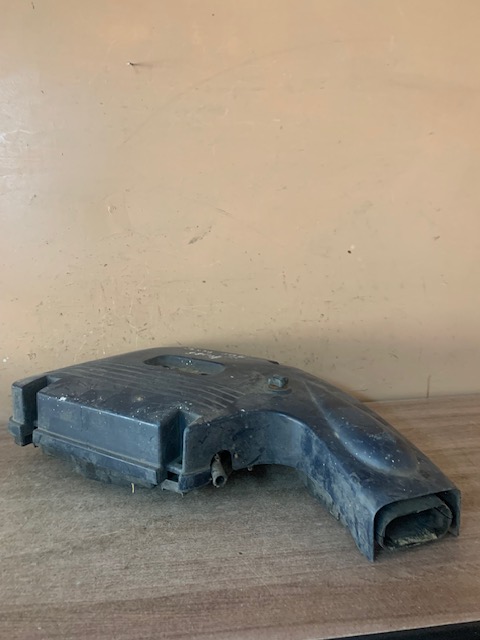 Nissan Sunny N14 Корпус воздушного фильтра для Nissan Sunny N14 1990-1995 1650095m10