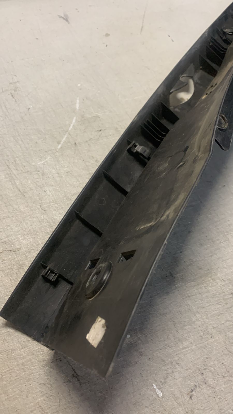 Citroen C4 2005-2011 Накладка замка багажника Citroen C4 2007 9650007477