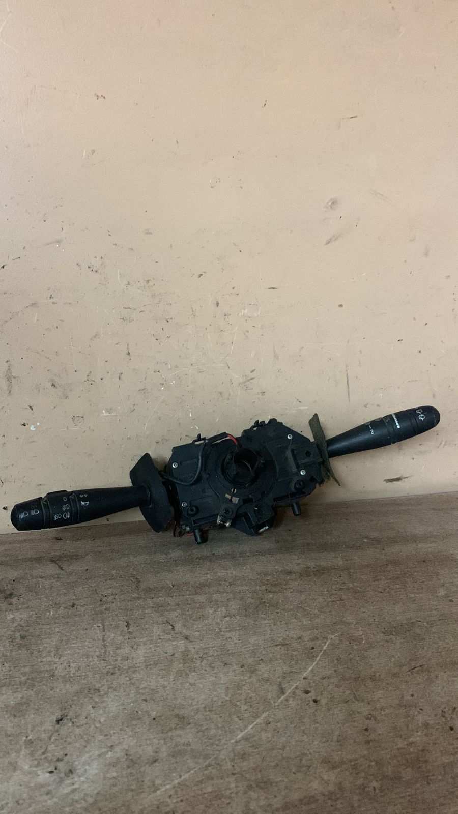 Renault Laguna 1994-1999 Переключатель подрулевой в сборе  для Renault Laguna 1998-2001 7700411792