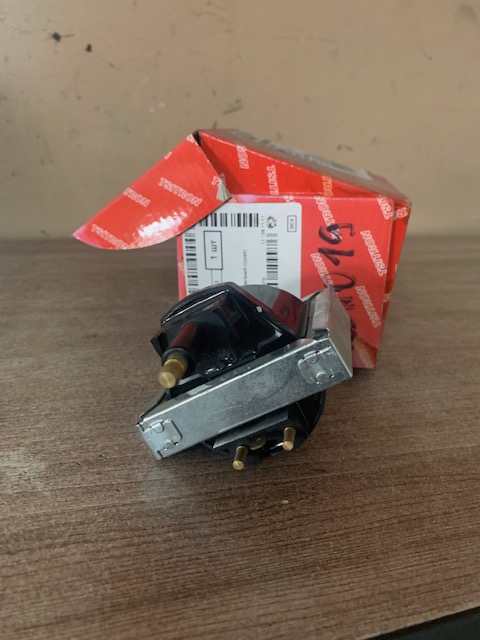 Renault R19 1992-1996 Катушка зажигания CCE1023 RENAULT R19 (1992-1996) ()  CCE1023  7701031135 (TSN 1266)