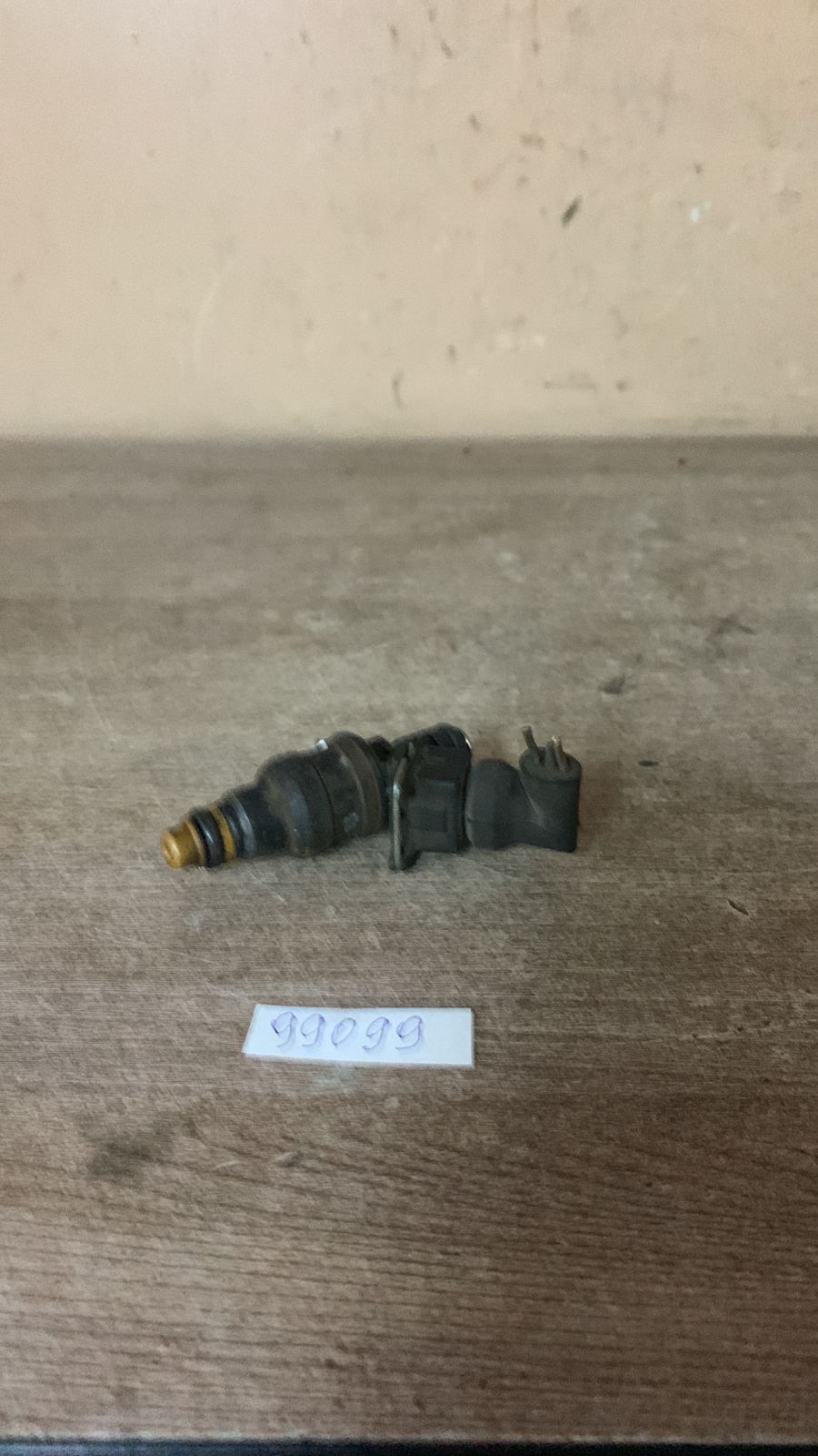Audi V8 Форсунка топливная  для Audi V8 1988-1994 3,6 077133551E 0280150416