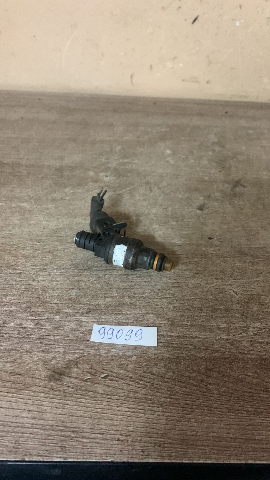 Audi V8 Форсунка топливная  для Audi V8 1988-1994 3,6 077133551E 0280150416