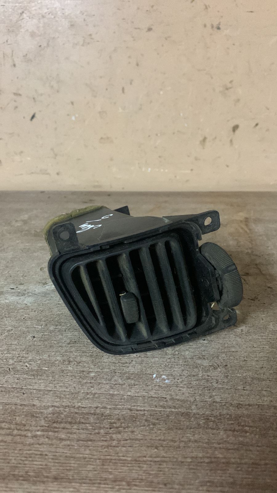 Nissan PRIMERA P11 (1996-2002) Дефлектор воздушный для Nissan  Primera P11E 1996-2002;Primera WP11E 1998-2001 (ЛЕВЫЙ )
