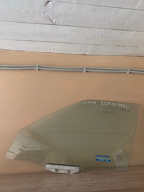 Daewoo Espero Стекло двери передней левой  для Daewoo Espero 1991-1999  96109691