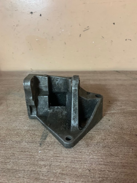 Nissan Almera N15 Кронштейн гидроусилителя для Nissan Almera N15 1995-2000  (119400M300)