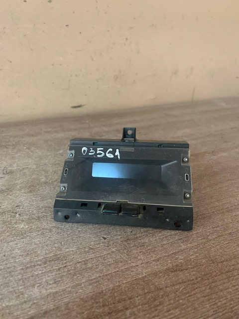 Часы для Renault Laguna 1994-1999 (ЭЛЕКТРОННЫЕ, ) 7700822081