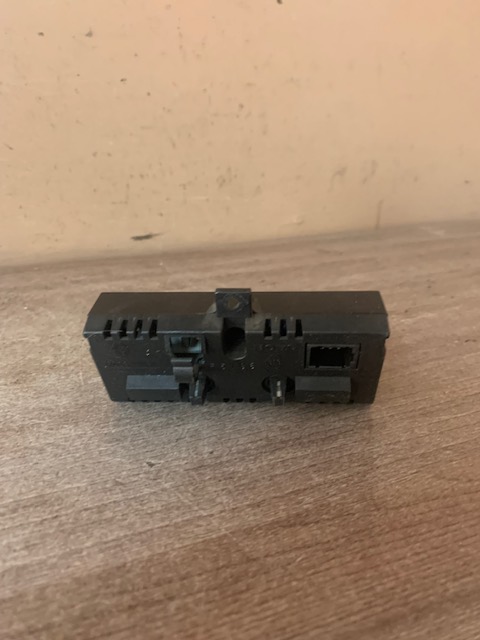 Часы для Renault Laguna 1994-1999 (ЭЛЕКТРОННЫЕ, ) 7700822081