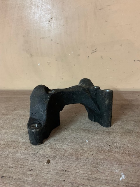 Ford FOCUS 2 2005-2008 Кронштейн опоры двигателя Mondeo IV 2007-2015;Focus II 2005-2008;C-MAX 2003-2010;Focus I 1998-2005;Transit/Tourneo Connect 2002-2013;Galaxy 2006-2015;S-MAX 2006-2015;Focus II 2008-2011 (1.8TDCI ПРАВЫЙ 6G9Q6030AB 1465151)