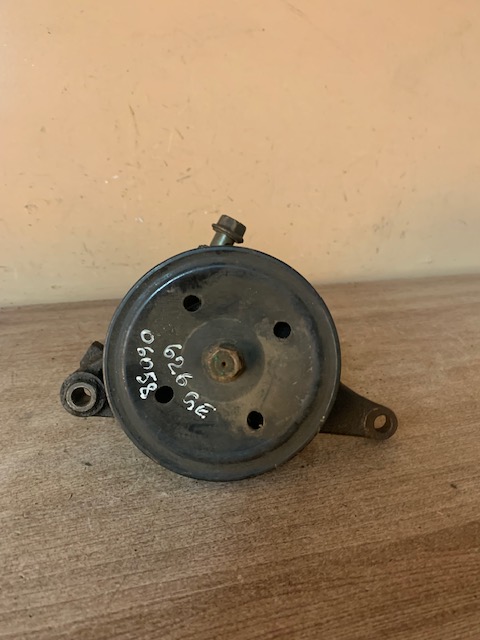 Mazda 626 (GE) Насос гидроусилителя для Mazda 626 (GE) 1992-1997 (1,8)  GA2A32600D  GA2A32650E