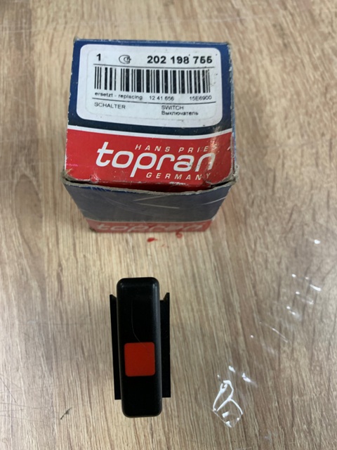 Opel Omega A Кнопка аварийной сигнализации OPEL VECTRA A (1988-1995)  1241656 202198755 Topran