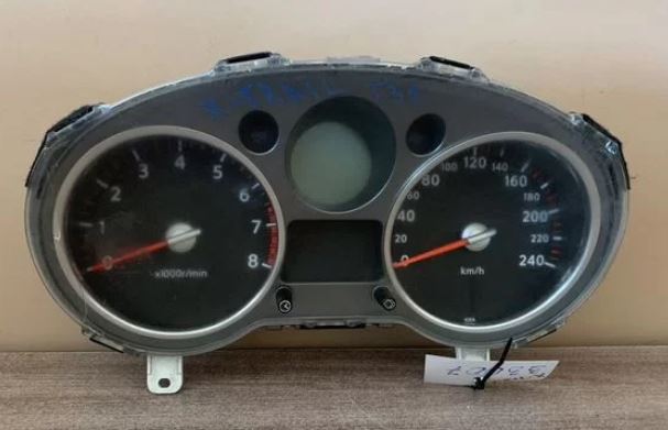 Nissan X-Trail (T31) Панель приборов для Nissan X-Trail (T31) 2007-2014 () треснуто стекло