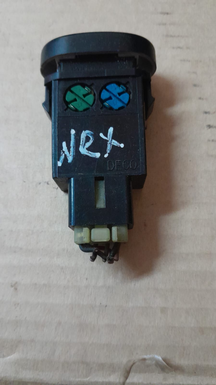 Daewoo Nexia Кнопка обогрева заднего стекла для Daewoo Nexia 1995>( 96168694 )