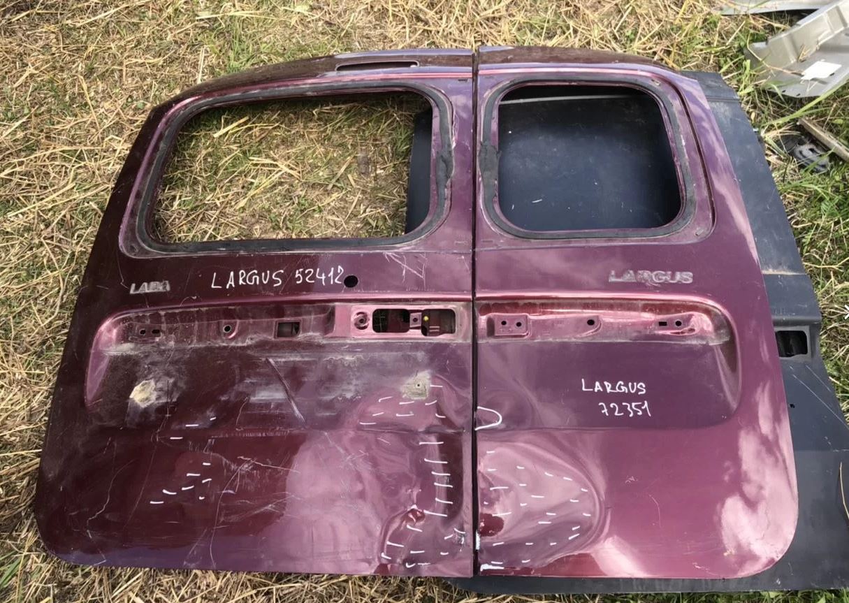 Дверь багажника Lada Largus  Под ремонт цена за шт  8200490253
