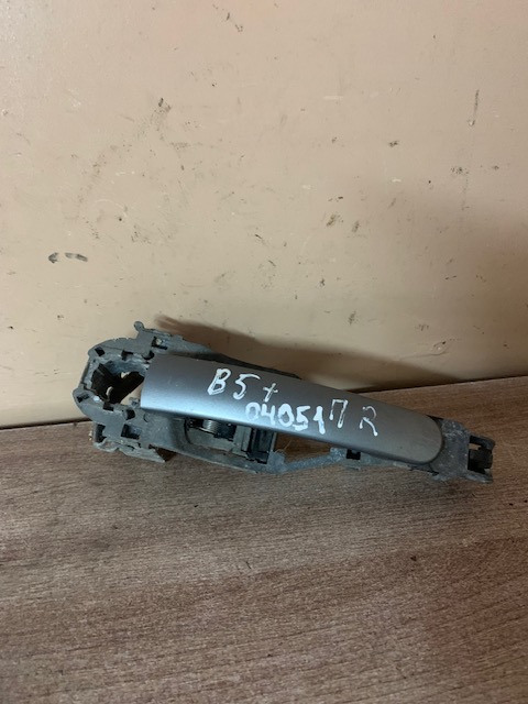 Volkswagen Passat B5 1996-2000 Ручка двери передней наружная правая для VW Passat [B5] 2000-2005 3B0837886