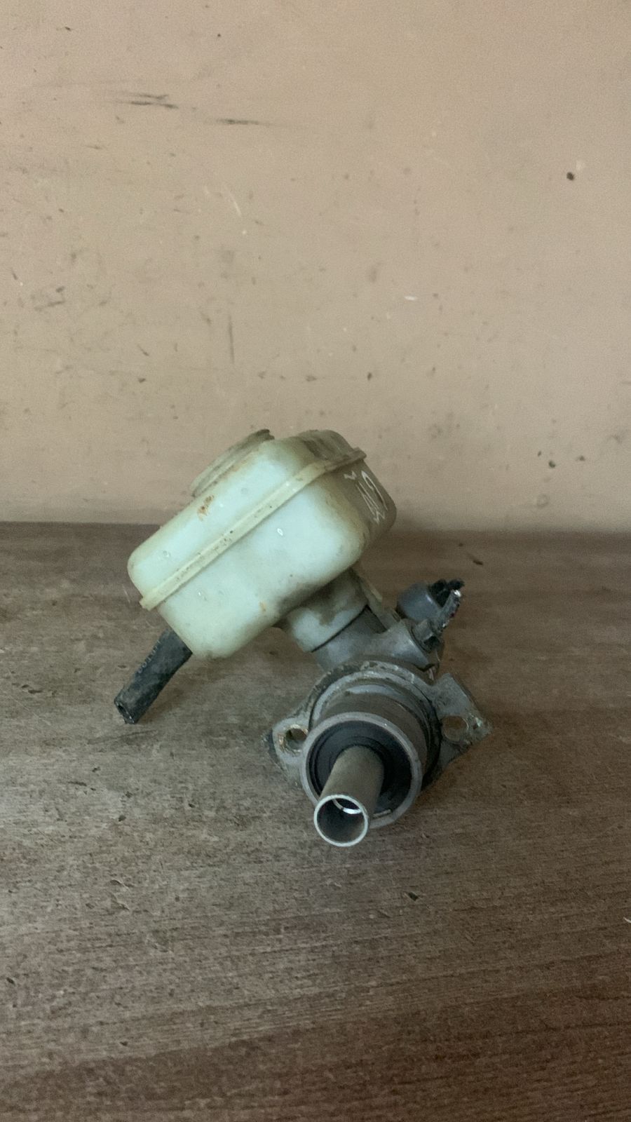 Цилиндр тормозной главный   для VW Golf IV/Bora 1997-2005 1J1614019
