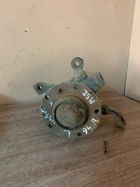 BMW 3-серия E46 Кулак поворотный передний левый для BMW 3-серия E46 1998-2005 31211096429