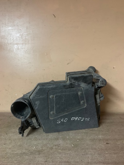 Корпус воздушного фильтра Volvo S40 (1995-2004) 1.9 (B4204S) 30855927