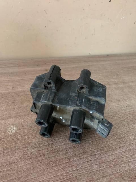 Opel Astra G Катушка зажигания для Opel  Vectra B 1995-1999;Astra F 1991-1998;Astra G 1998-2005;Calibra A 1990-1997;Omega B 1994-2003;Vectra A 1988-1995;Zafira A (F75) 1999-2005;Vectra B 1999-2002 (2,0 X20XEV)  90458250   CCZ0278