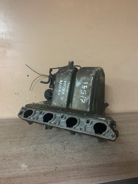 Opel Vectra B Коллектор впускной для Opel Vectra B 1999-2002  90501808