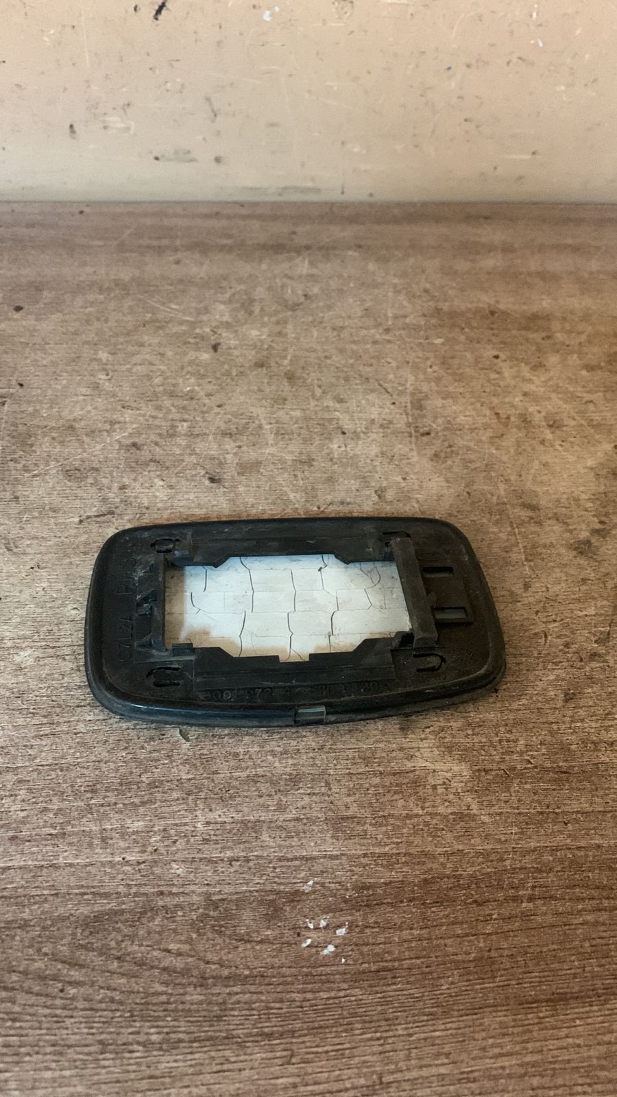 Зеркальный элемент правого зеркала Ford  Fiesta 1995-2000 3001972
