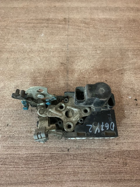 Замок двери задней левой для Chevrolet Lanos 1997-2010; L (96348308 2 контакта)