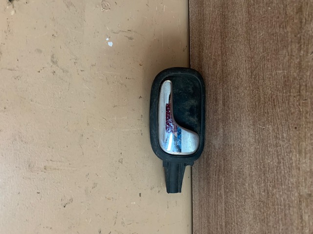 Audi A3 [8L1] Ручка двери задней внутренняя правая для Audi A3 (8L1) 1996-2003 8L48390207PE