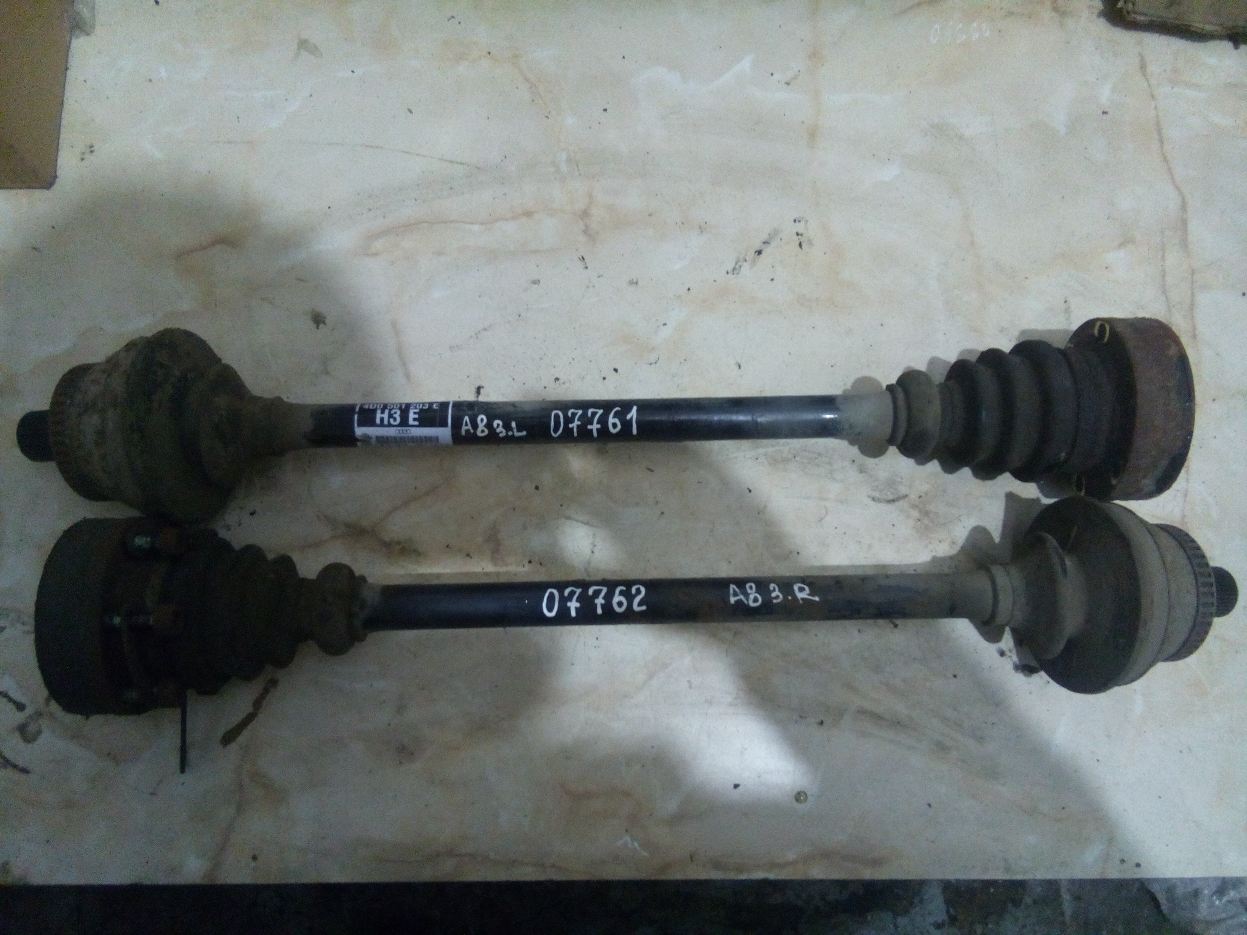 Audi A8 1994-1998 Полуось (привод) задняя правая  для Audi A8 [4D] 1994-1998 ((4D0501203E)