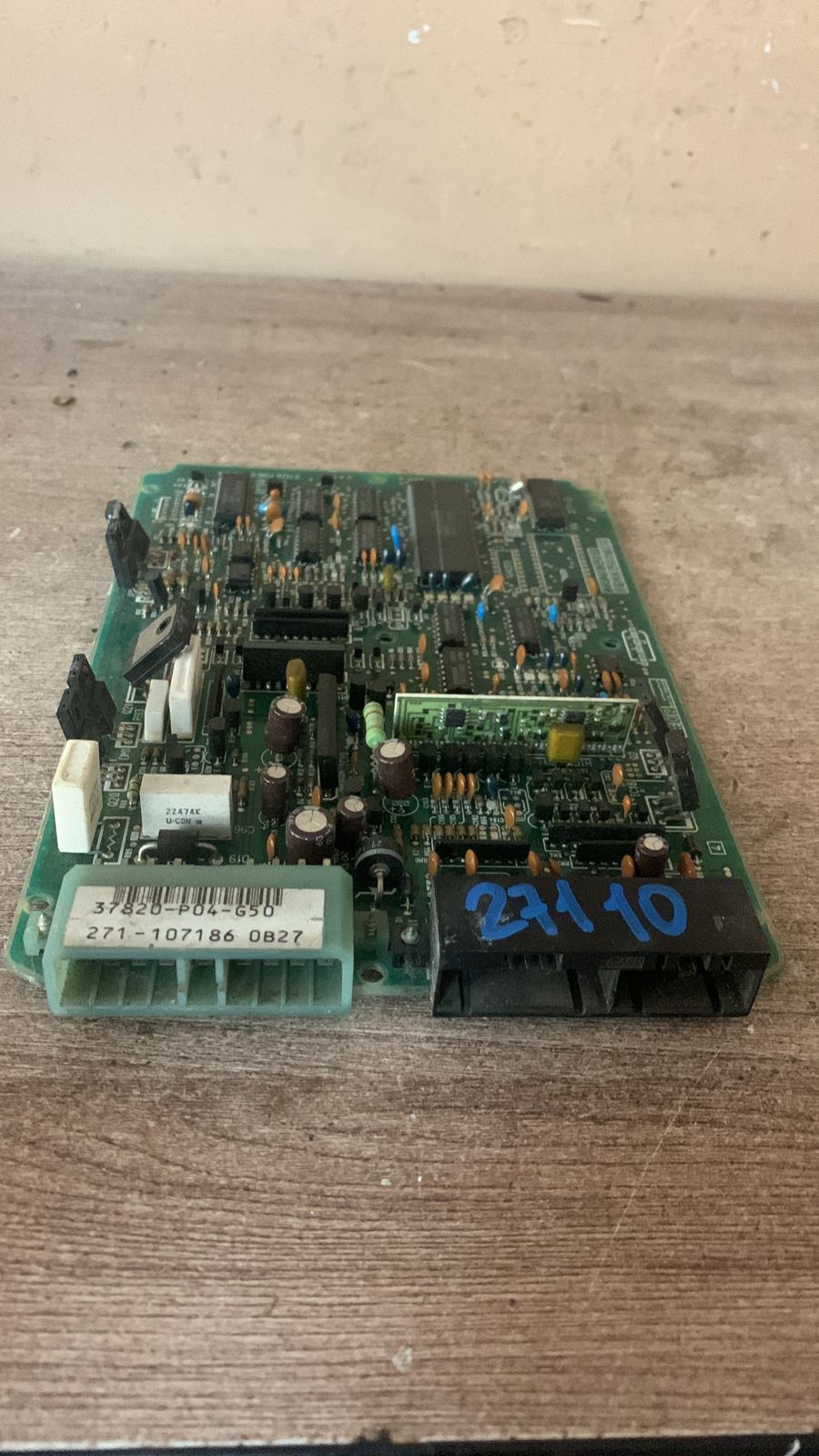 Блок управления системой впрыска  для HONDA CIVIC (1992 - 1995) (2711071860B27 37820p04g50)