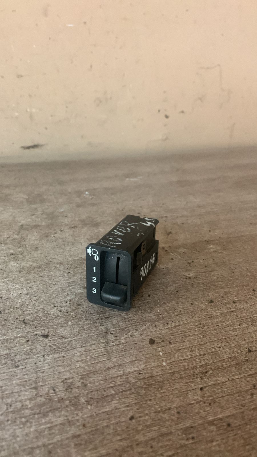 Rover 45 Кнопка корректора фар Rover 45 35820ST3G01