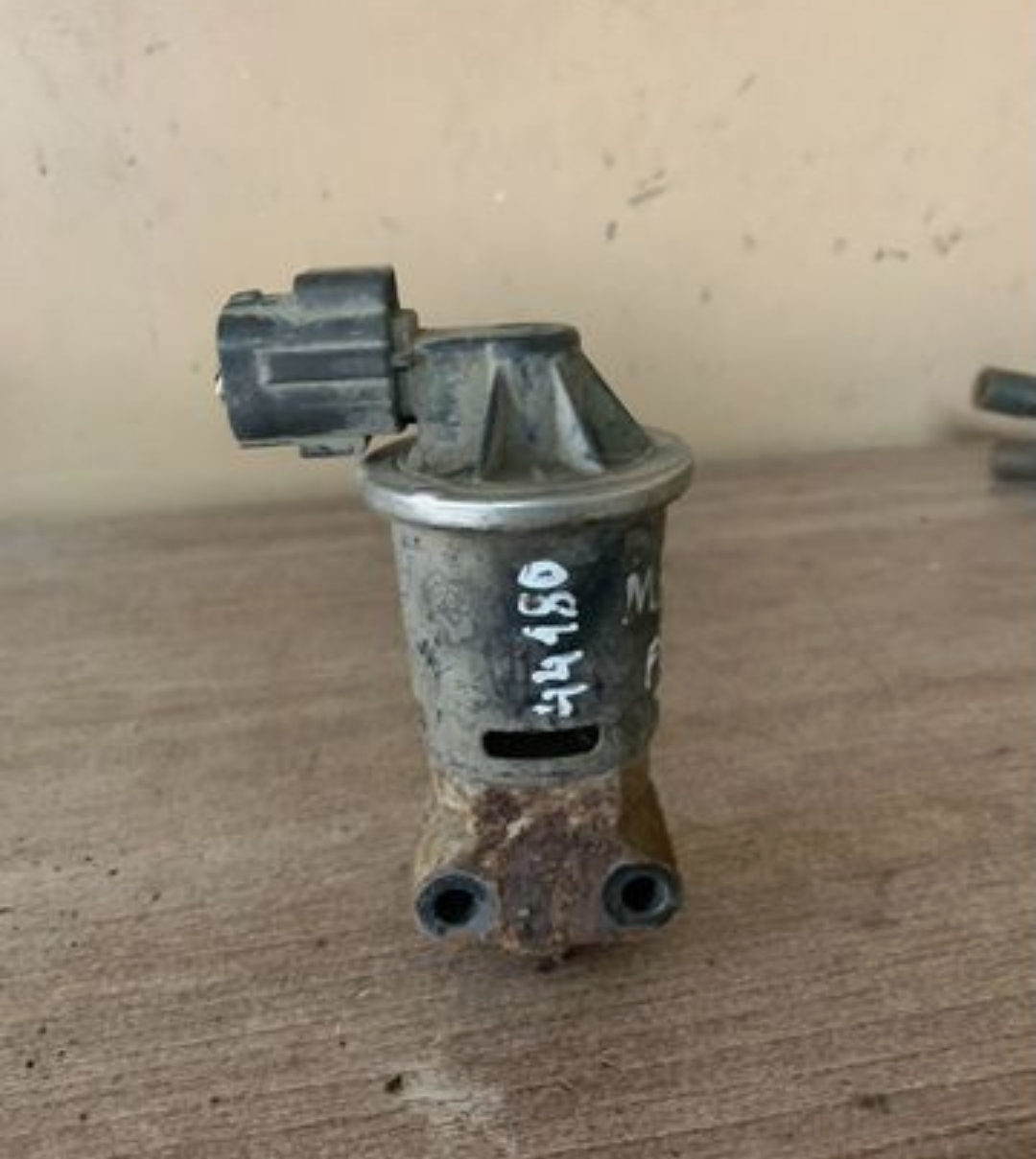 Daewoo Matiz Клапан рециркуляции выхлопных газов Matiz (M100/M150) 1998-2015 ()  0.8 F8CU (075129101)